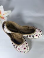 Pearl White Rose Khussa - Image 2